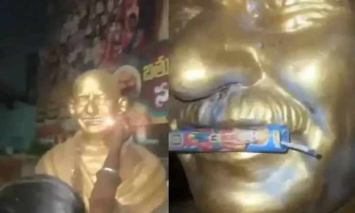 Children Deface Gandhi Statue Using Firecrackers