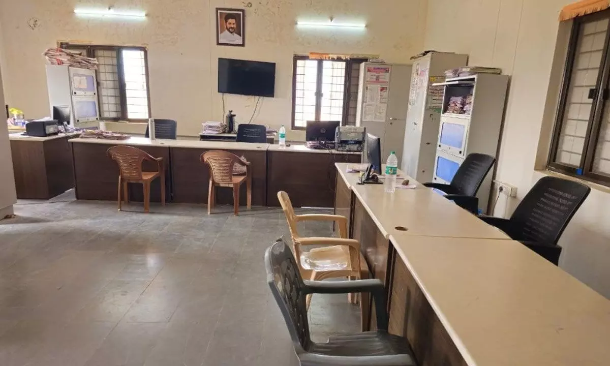 Officials Absent at Tahsildar Office Even by 11 AM!