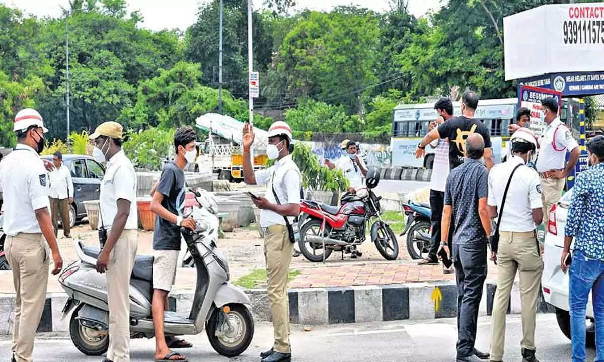 Traffic police cracking down on reckless drivers