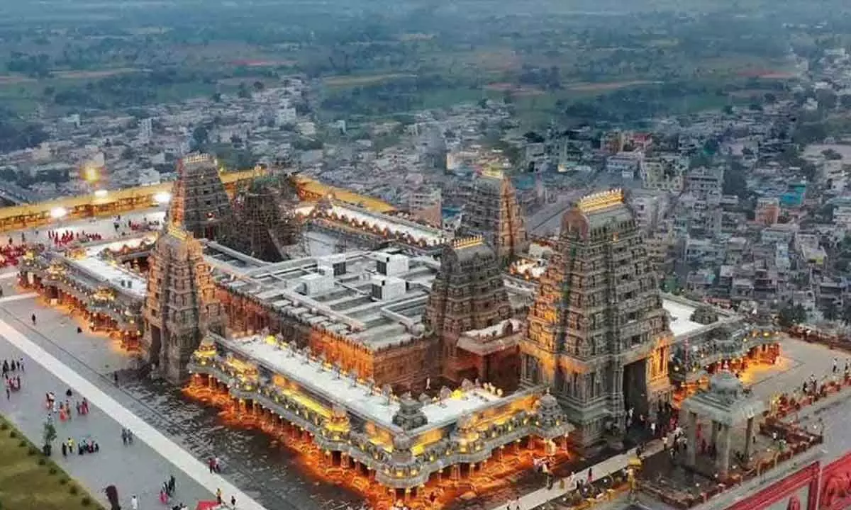 Y'gutta Shrine Executive Officer Directed to Complete Gopuram Gold-Plating by Next May