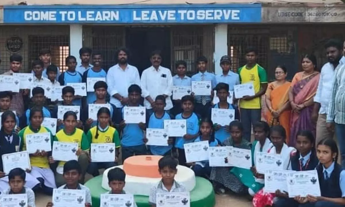 Aija Mandal Students to Compete in State-Level CM Cup Sports for Jogulamba Gadwal