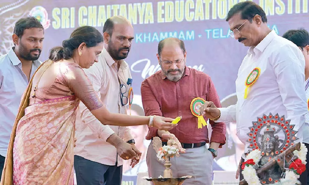 Cultural celebrations kick off at Sri Chaitanya Junior Colleges