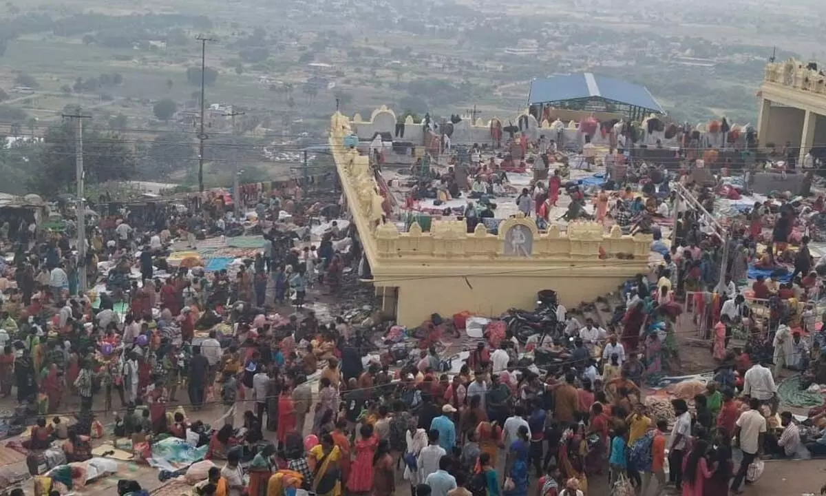 Devotees gather in large numbers at Chervugattu temple