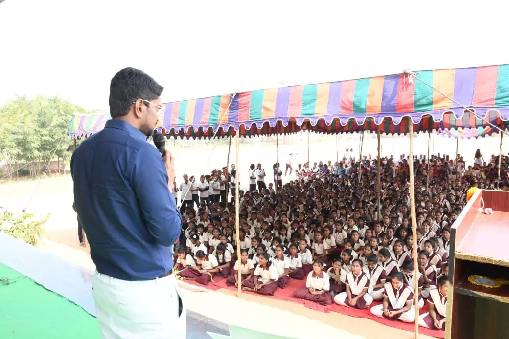 District Collector Urges Students to Make Use of Government Resources for a Brighter Future