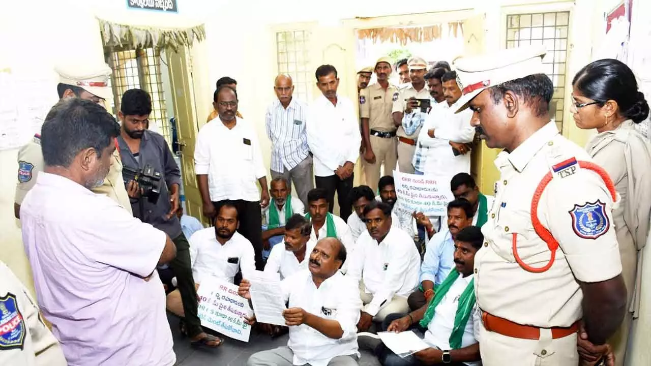 Evacuees hold protest at Choutuppal RDO office