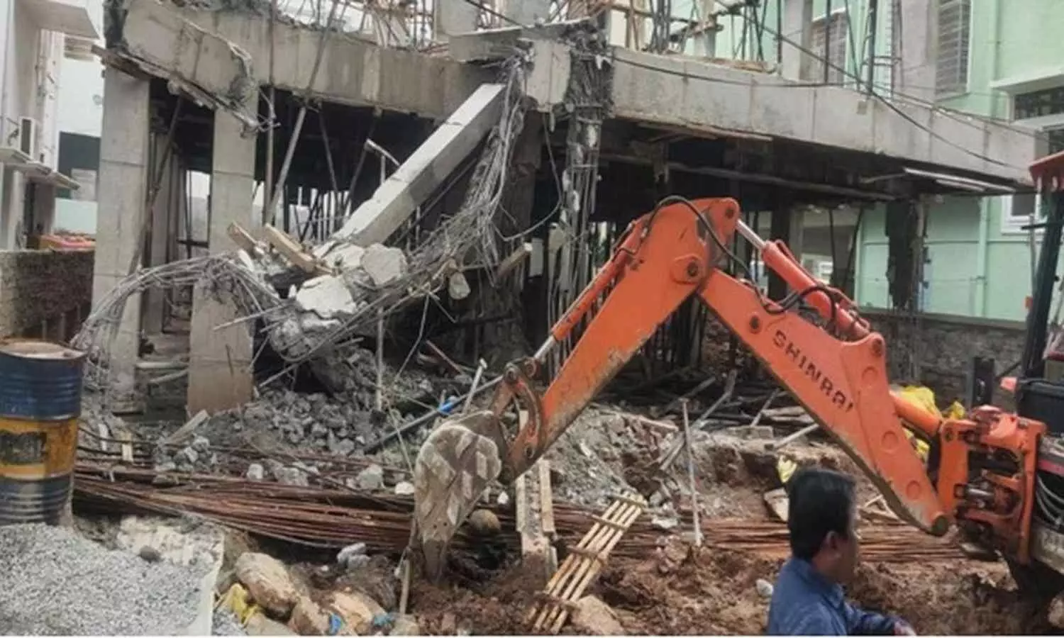 GHMC Removes Illegal Structures on Laxmiguda Jalpally Road for Safety