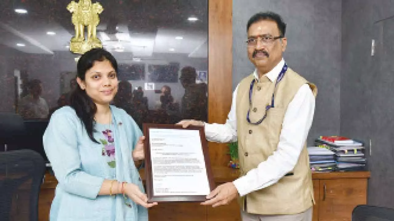 UNICEF praises Collector Sathpathi