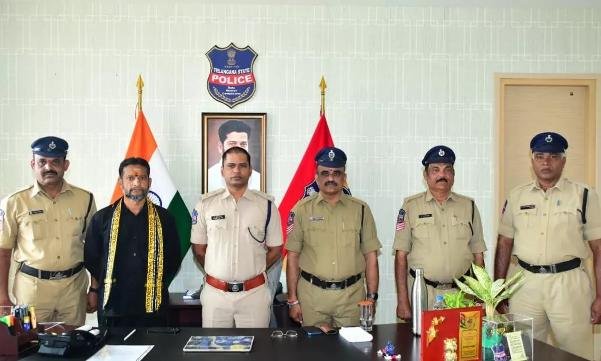 Jogulamba Gadwal Police Receive State-Level Service Medals