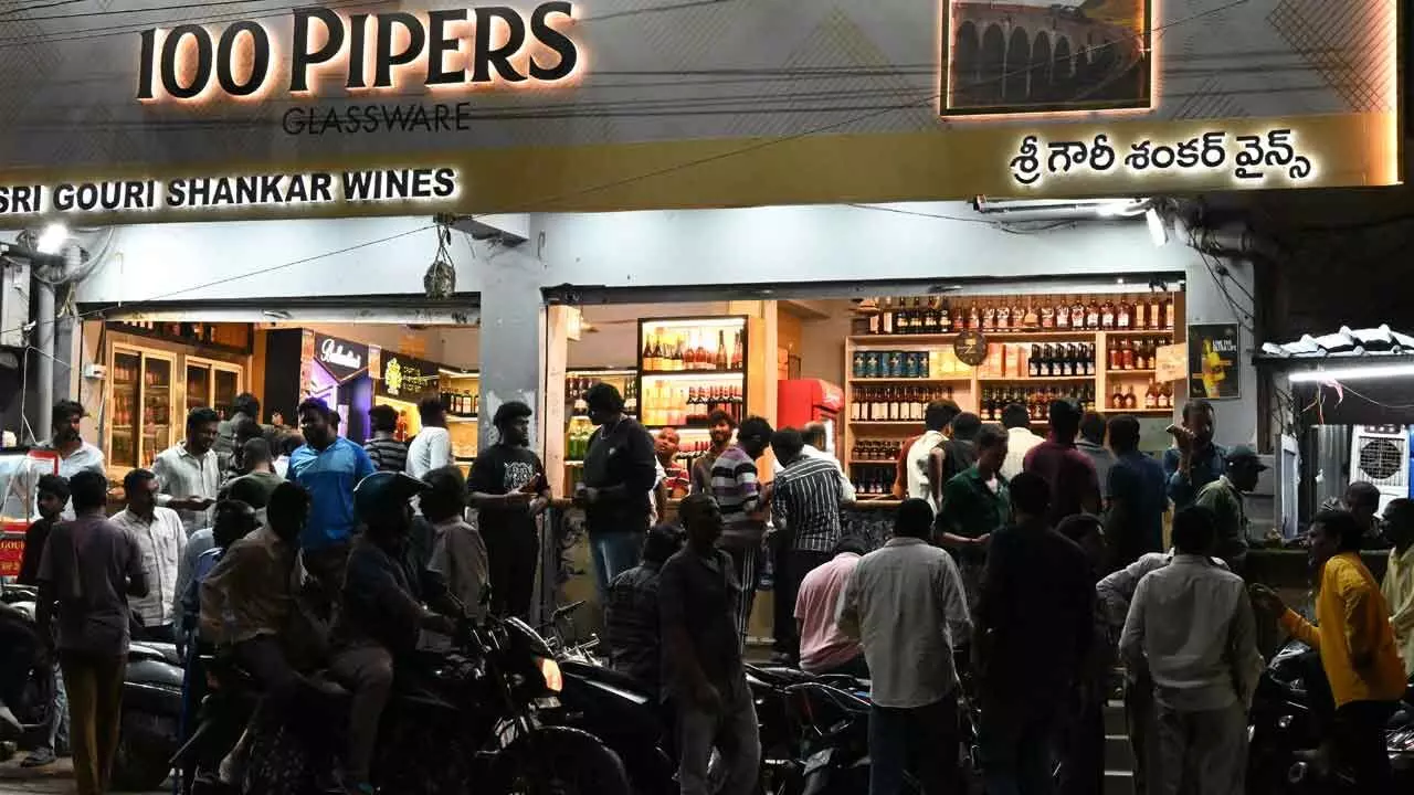 Liquor sales cross Rs 1,000 crore mark