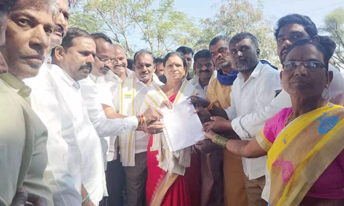 MP Aruna promises new mandals for Kotakonda and Garlapadu