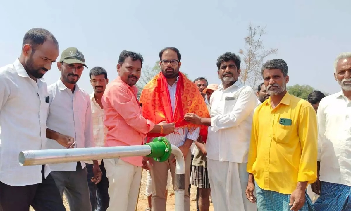 Borewell Installed in Rajapur to Provide Water for Thanda Residents