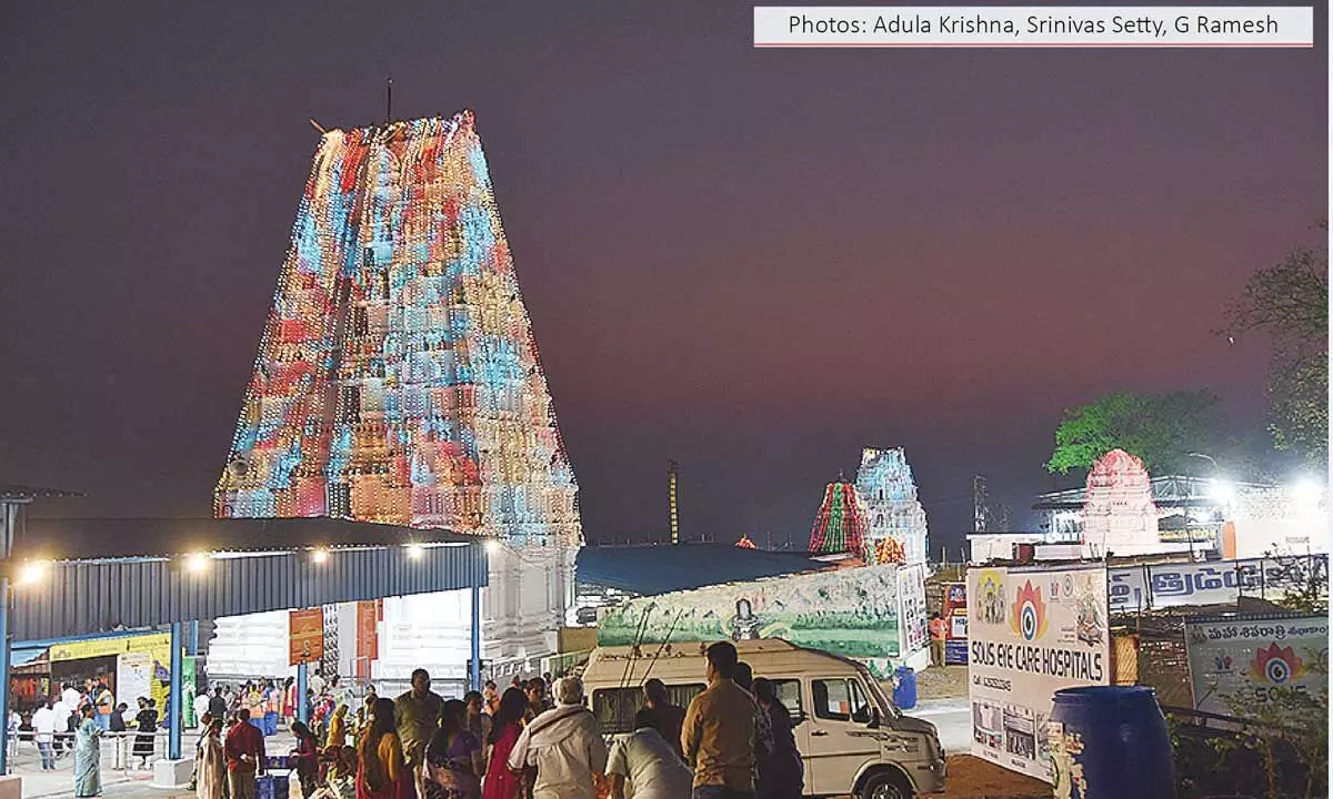 City temples echo with chants of ‘Om Namah Shivaya’