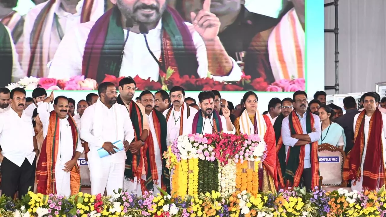 CM Revanth Launches ₹1,000 Crore Projects in Narayanpet, Calls Out Opposition for Debate