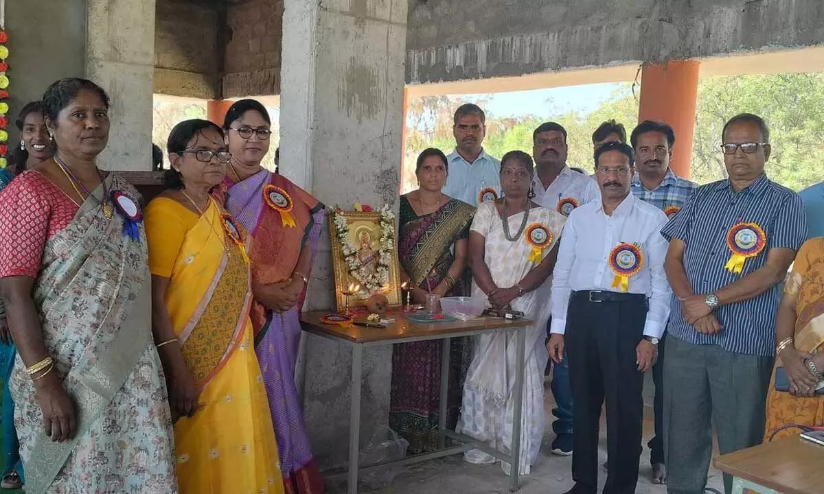 Farewell Day Celebrated at Government Girls Junior College, Nagarkurnool