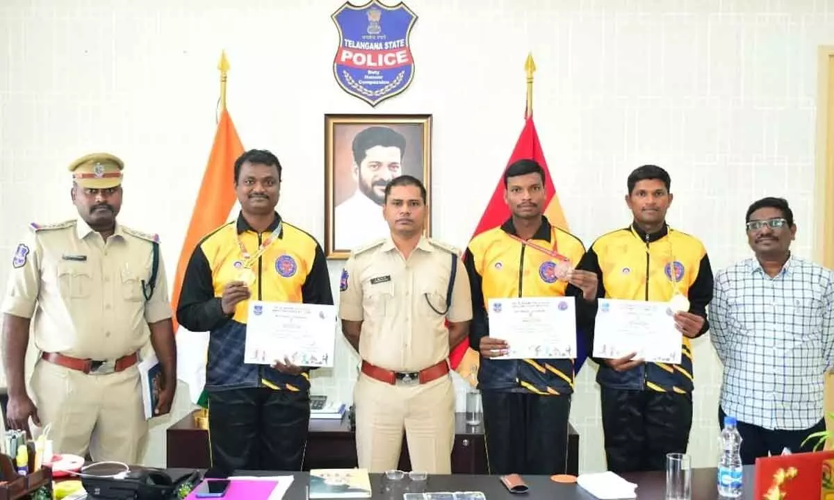 Jogulamba Gadwal Police Excel at 3rd Telangana Police Games – SP Applauds Medal Winners