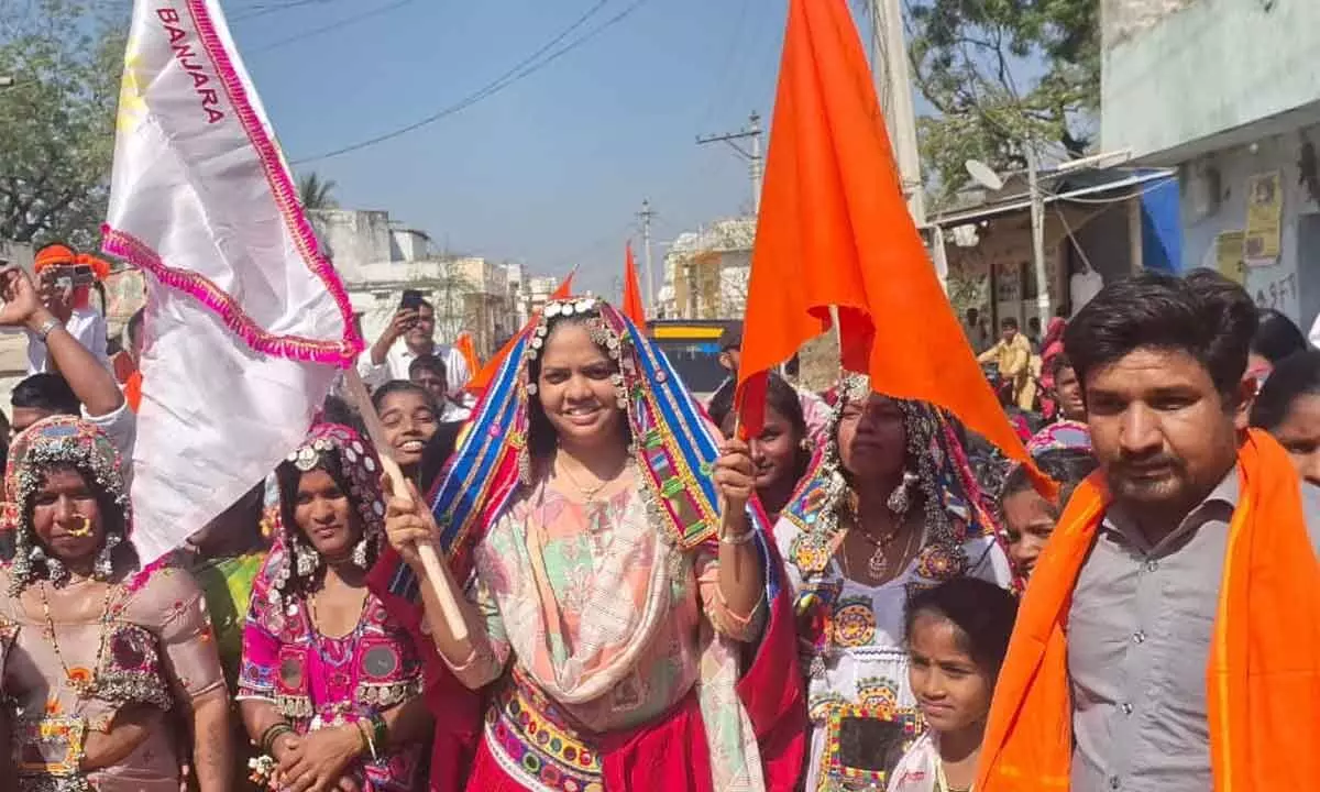 MLA Chittem Parnika Reddy leads 286th birth anniversary celebrations in Narayanpet, vows development for Banjara community