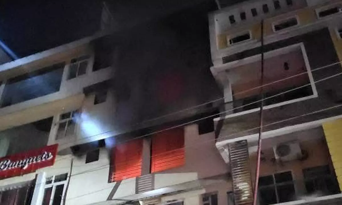 Narrow escape for many as fire breaks out in building