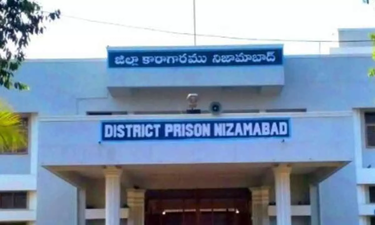 Nizamabad Jail Starts Weaving Unit to Support Inmate Rehabilitation