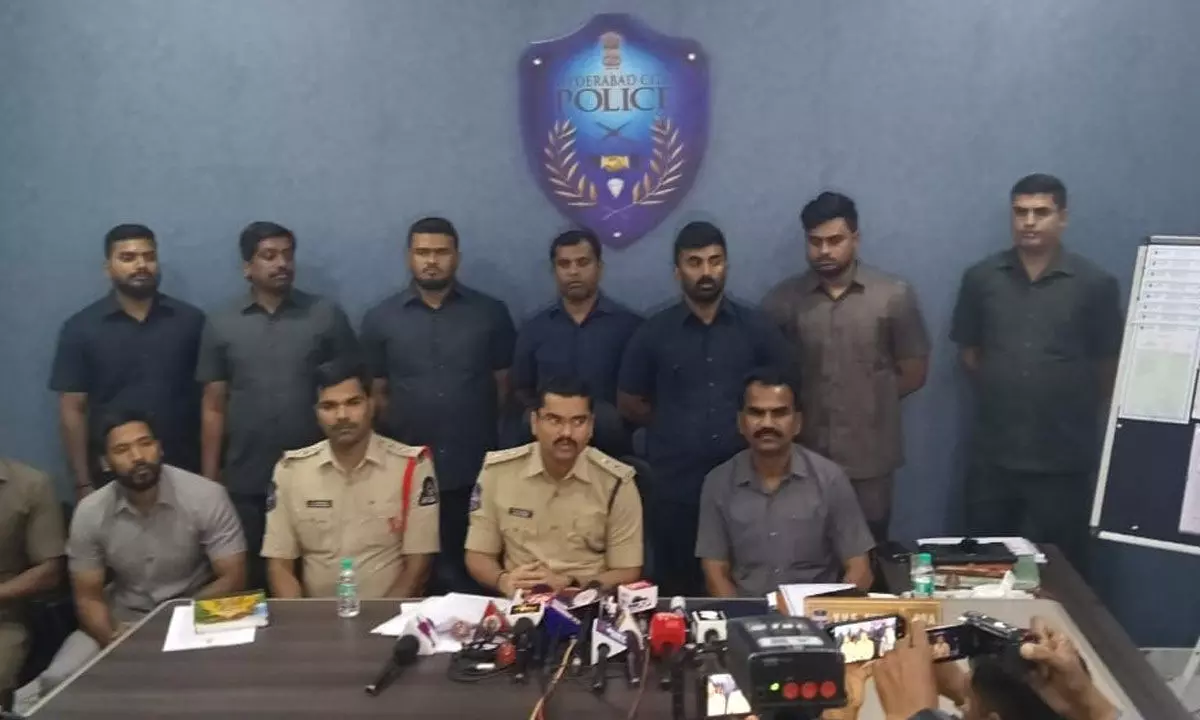 Police bust fake certificate racket, arrest 6