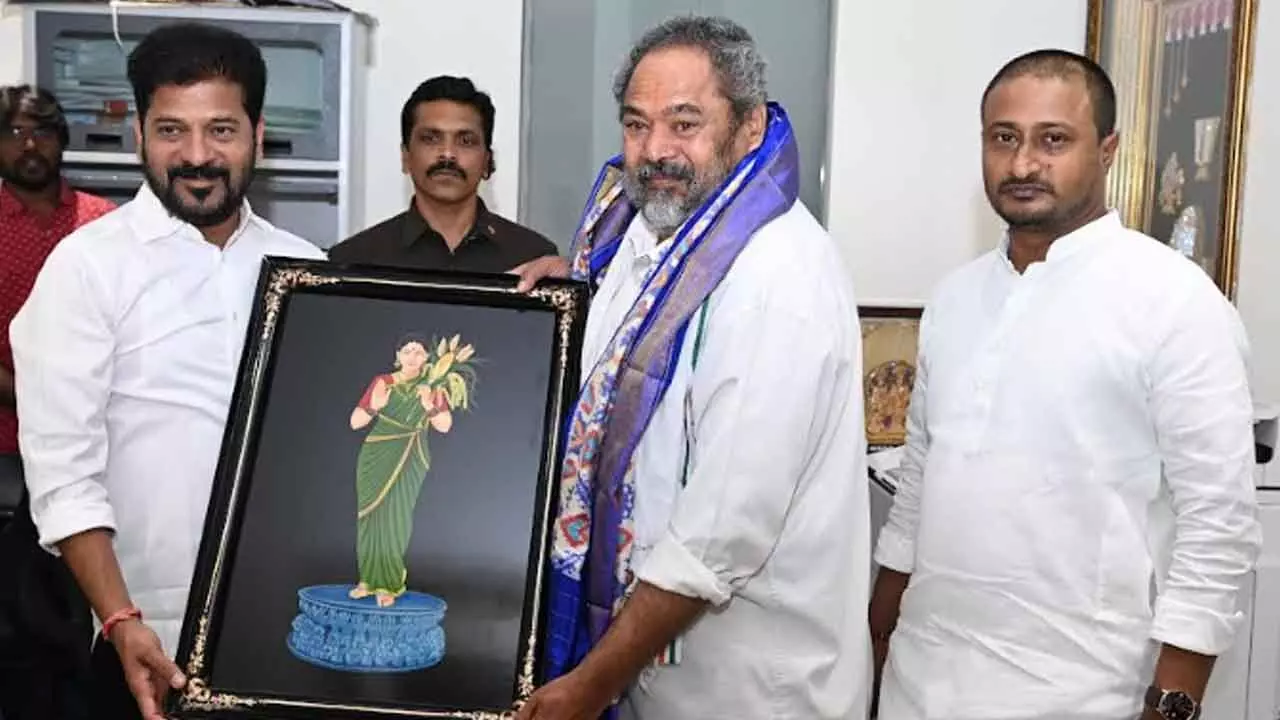 Actor R. Narayana Murthy Meets Telangana CM Revanth Reddy at His Jubilee Hills Residence