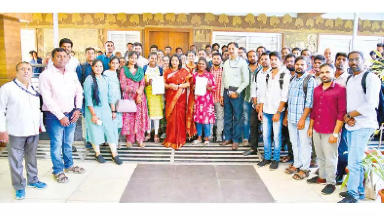 Mayor distributes posting orders to 174 junior assistant recruits in GHMC