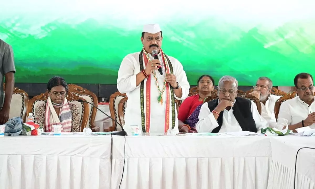 Sarithamma Attends TPCC Executive Meeting at Gandhi Bhavan, Welcomes AICC In-Charge Meenakshi Natarajan